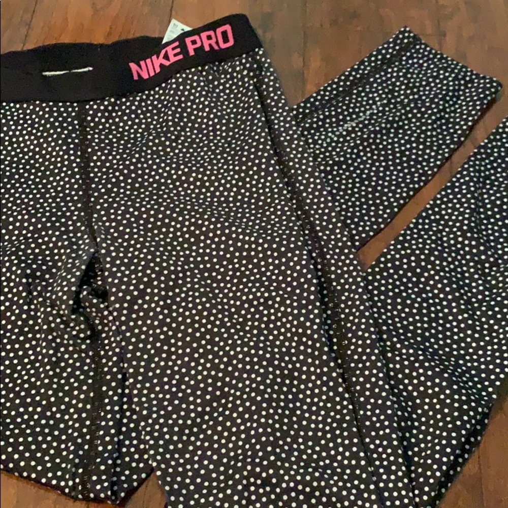 Nike Pro leggings